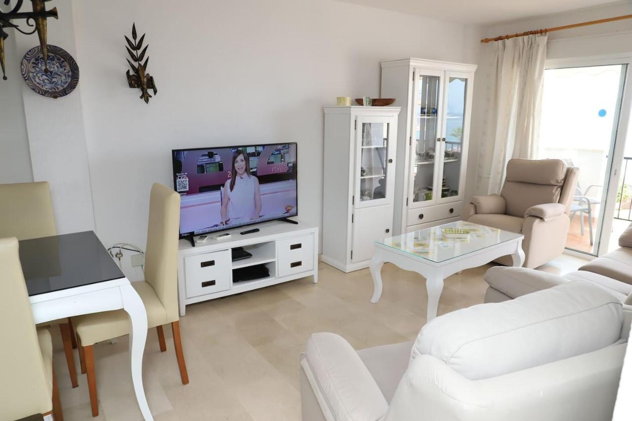 Apartamento En Nerja. Primera Linea De Playa Экстерьер фото